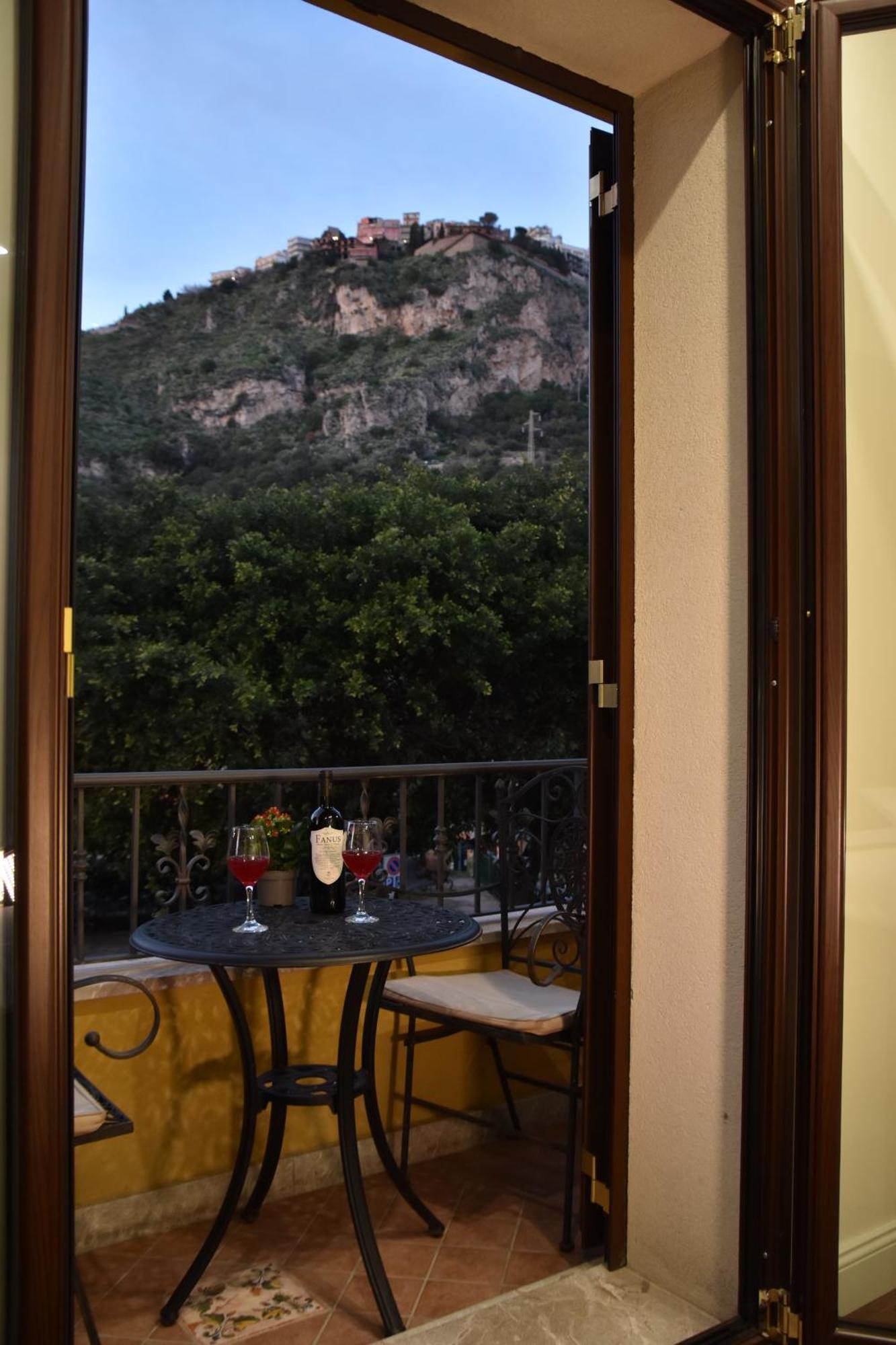 Gloden House Apartments Taormina Exterior foto