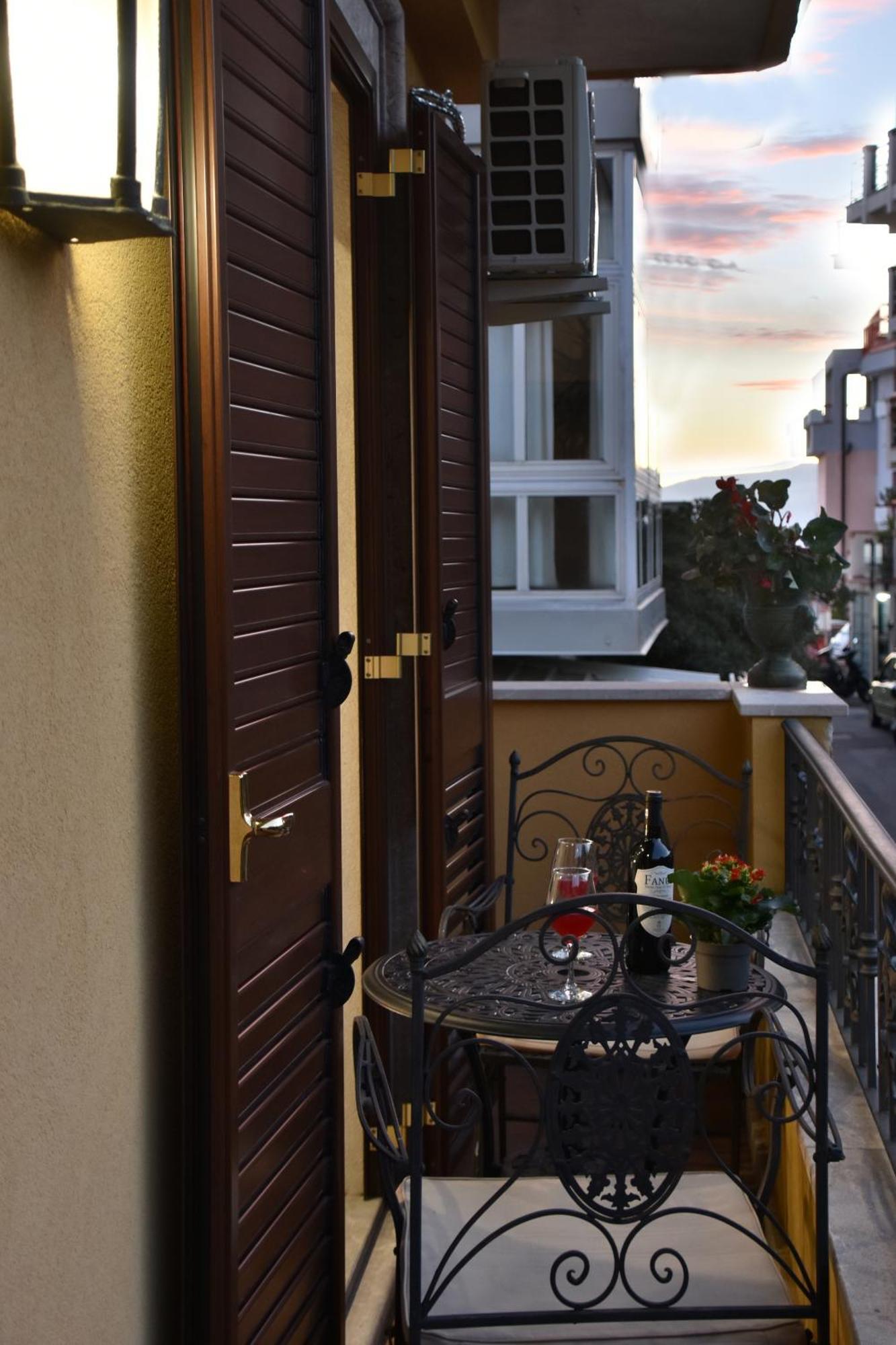 Gloden House Apartments Taormina Exterior foto